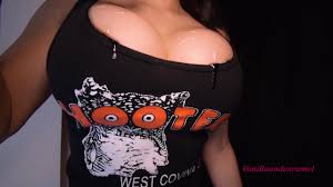 Big Tits HOOTERS Waitress Does A Oily Striptease Amateur Vanillaandcaramel