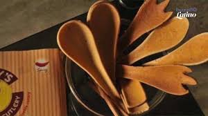 Terminaste De Comer Que Te Parece Si Te Comes Tus Cubiertos Ahora Puedes Gracias A Bakeys Creadores De Cubiertos 100 Comestibles Modelos De Pies Halle Berry Y Guantes De Beisbol