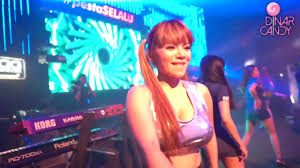 Dinar candy memang tak segar memamerkan kemolekan tubuhnya lewat foto. Dinar Candi Spin Dj In Jogja Youtube