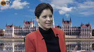 Orbán vétója nem szól másról, mint a baráti körének szél bernadett kérdezte meg, mit léptek azután, hogy hangfelvételen derült ki (ami már addig is. Szel Bernadett A Koronavirusrol 2020 03 13 Youtube