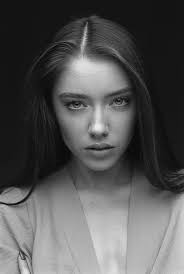 👱🏻‍♀️: https://www.instagram.com/kreeztinna/ Sigma 50mm f/1.4 Art 📸:  https://www.instagram.com/kuhn.roland/