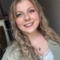 Linda Fiscus's Instagram, Twitter & Facebook