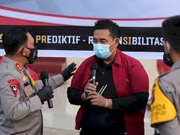 Pt kimia farma diagnostika memiliki visi menjadi jaringan pelayanan laboratorium klinik terbaik di indonesia untuk mendukung kehidupan yang lebih sehat. Jadi Otak Di Balik Bisnis Haram Alat Tes Antigan Bekas Yang Raup Untung Rp 30 Juta Sehari Bussines Manager Kimia Farma Dilaporkan Sedang Bangun Rumah Mewah Intip Potretnya Semua Halaman Grid Hot