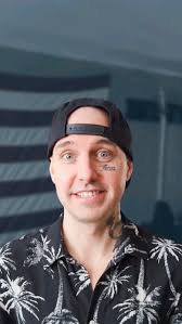 DAYSHELL (@dayshell) • Instagram photos and videos