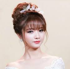 Tuy là xu hướng mới được thay đổi từ kiểu tóc mái thưa ngang uốn sóng nhưng kiểu. Top 60 Kiá»ƒu Toc Mai ThÆ°a Ä'áº¹p Nháº¥t Cho Ná»¯ NÄƒm 2017 Nguyá»…n Tháº¯ng