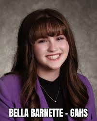 Lilly Rees's Instagram, Twitter & Facebook