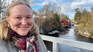 She used to be a touring musician. Now she's putting down roots with CBC  New Brunswick