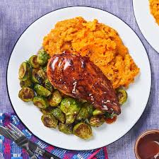 Chicken breast recipes to make for dinner tonight. Hellofresh Us On Twitter What S The Cure For The Hump Day Blues Sweet And Smoky Chicken Breasts Recipe Https T Co 9a0tf92gts