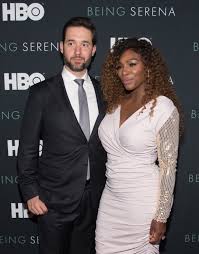 Jun 21, 2021 · heidi klum zeigt sich auf instagram gerne freizügig. Serena Williams Tochter Olympias 2 Bereit Zu Sein Ein Tennis Champ In Der Welt Der Susseste Foto Shooting Aktuelle Boulevard Nachrichten Und Fotogalerien Zu Stars Sternchen