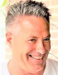 Robert Geyer's Instagram, Twitter & Facebook