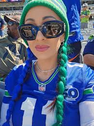 Seahawks player gets gloves after game