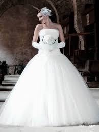 Domina eine von vielen feminisierungsgeschichten ist, dass ich ihm eine feste diät mit transfemme, acht brustpillen täglich und er hat seine cremes zweimal täglich getreu. Brautkleid Sissi Von Kussdiebraut Auf Ja De