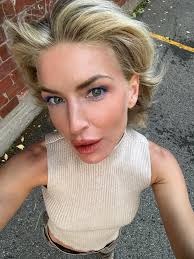 G i n g e r G i n g e r G i n g e r