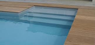 La piscine avec plage immergée : Escalier Piscine En Kit Escalier Piscine Avec Plage Ozeobois