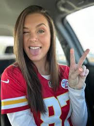 Older men from Missouri, y'all are my favorite. Let's chat today. 🥰❤️