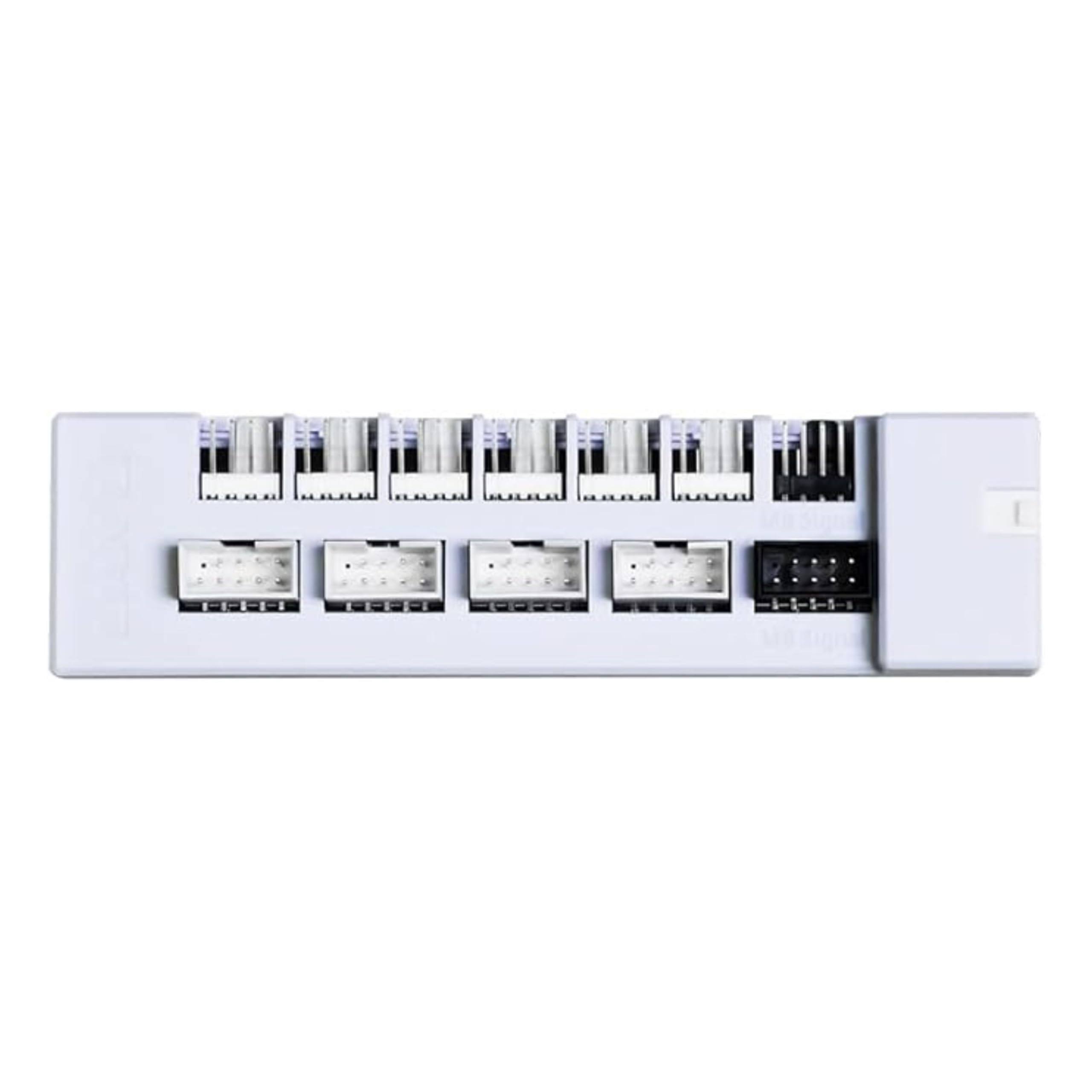 Lian Li Universal USB & PWM Fan Hub Fan Controller with 4 USB Headers