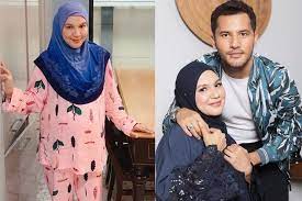 Ibu dato alif syukri kecewa, mengejutkan aliff syukri nak saman mak dia sendiri sebab dimalukan di instagram, alif syukri air mata darah, mak nasihat sampai nak menagis dato alif syukri nak saman pula, dato sri aliff syukri cuba bahagia official music video, cukuplah syukri jaga maruah mak ini. Biodata Dan Latar Belakang Datin Shahida Isteri Datuk Aliff Syukri Iluminasi