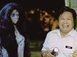 Since then, her ghost has been spotted around kampung pisang, making the villagers feel restless. Hantu Kak Limah Cipta Rekod Kutipan Sukar Ditandingi
