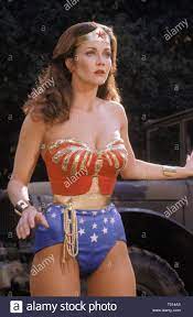 Lynda carter stunning women diana prince wonder woman singer actresses superhero comics. Lynda Carter Wonder Woman 1975 Stockfotografie Alamy