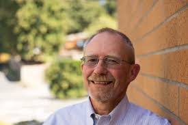 Greg Lobdell's Instagram, Twitter & Facebook