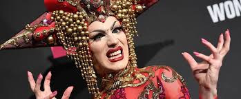 Drag race interviews, all stars 3, sasha velour, drag, sasha velour drag queen, rupauls dragcon 2017, drag race winne. Sasha Velour Channeling Whitney Houston Takes Home The Crown On Rupaul S Drag Race Tablet Magazine