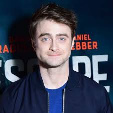 Daniel Radcliffe Reveals He Broke A Lot of Wands, Not Glasses While Filming  "Harry Potter"