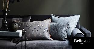 Wir bieten auch verwandte artikel über kissen wohnzimmer wie innenarchitektur, außendesign, landschaftsarchitektur, luxuslebensstil und mehr. Kissen Tipps Fur Ein Gemutliches Zuhause Nzz Bellevue