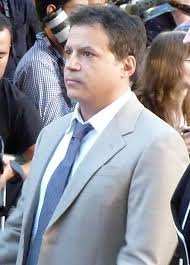 Ha studiato al liceo classico umberto i. Michael De Luca Wikipedia