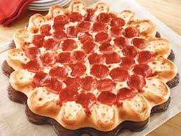 Pizza Hut Hope To Catch Up With Domino S Using Their Crazy Crust Food Fast Food Food And Drink