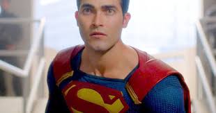 Superman & lois showrunner todd helbing confirmed tyler hoechlin's clark kent will wear a new super suit when he returns for the upcoming cw originally, you tyler hoechlin came on for the crossovers and that suit just wasn't built to sustain a series, and i think everything we were talking. Superman Tyler Hoechlin Rebirth Costume Leaks Cosmic Book News