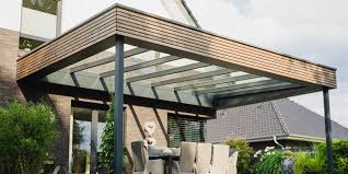 Eine Aussergewohnliche Uberdachung Eine Kombination Aus Aluminium Und Rhombus Die Der Uberdachung In 2020 Terrassenuberdachung Uberdachung Terrasse Uberdachungen
