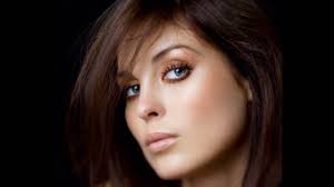 Have you ever wondered what the best color glasses for your blue, hazel, or grey eyes are? Best Hair Color Ideas For Cool Skin Tones And Blue Eyes Green Eyes Youtube