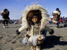 3 nuuk, —donde se concentra un tercio de la población—, y. 13 Ideas De Mundo Esquimal Esquimal Ninos Del Mundo Arte Inuit