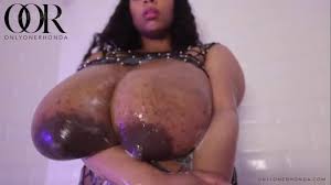 Thick bitches: Soapy Luscious Ebony huge boobs - ThisVid.com