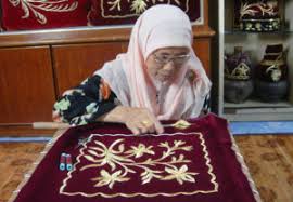 Your attachment will show up in the email, so there's no need to. Tekat Malay The Encyclopedia Of Crafts In Wcc Asia Pacific Region Ec Apr