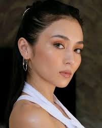 The epitome of elegance and true beaty💖 Julia Montes Kathryn Bernardo Kim  Chiu Ivana Alawi Nadine Lustre