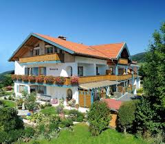 As an official partner of hofbräu münchen, bavaria haus has an impressive selection of imported and authentic hofbräu beer shipped directly from the brewery in munich. Unser Haus Haus Bavaria