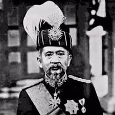 Pembukaan rasmi sekolah ini telah disempurnakan oleh raja muda tuanku abdul halim mu'adzam shah pada 9 november 1956 (sultan kedah masa kini). Kamalnazarbayev Twitterren Kalau Gambar Raja Thai Boleh Jumpa Merata Macam Mana Dengan Gambar Sultan Ni Anak Utara Mesti Biasa Nampak Baginda Ialah Sultan Abdul Hamid Halim Shah Ibni Almarhum Sultan Ahmad Tajuddin