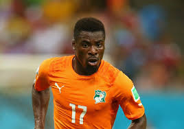 Serge alain stéphane aurier (french: Psg S Serge Aurier Saves Life Of Mali Player Prosoccertalk Nbc Sports