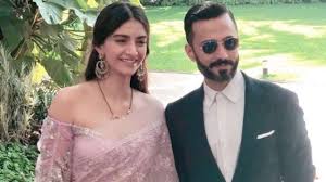 Watch Did Sonam Kapoor Accidentally Reveal Her Honeymoon Destination With Hubby Anand Ahuja watch did sonam kapoor accidentally