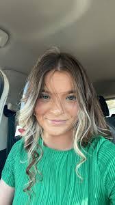 Hollie Stone's Instagram, Twitter & Facebook