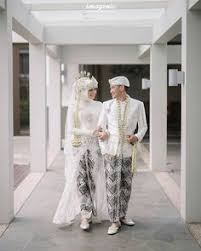 Search the world's information, including webpages, images, videos and more. 93 Ide Pose Wedding Pose Perkawinan Foto Perkawinan Pengantin
