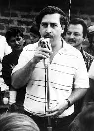 Perteneciente a una familia de industriales, sacó el bachillerato en el. Pablo Escobar Pablo Emilio Escobar Pablo Escobar Escobar Gaviria