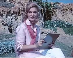 ومن أشهر أفلامها رد قلبي (1957) الذي شاركها البطولة فيه الممثل المصري الراحل شكري سرحان، والأيدي. ÙˆÙØ§Ø© Ø£Ù…ÙŠØ±Ø© Ø§Ù„Ø³ÙŠÙ†Ù…Ø§ Ø§Ù„Ù…ØµØ±ÙŠØ© Ù…Ø±ÙŠÙ… ÙØ®Ø± Ø§Ù„Ø¯ÙŠÙ† Ù†ÙˆØ§Ø¹Ù…