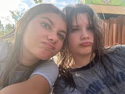 🎬📎Anna Gentry📼♾️ (@annamariesings)