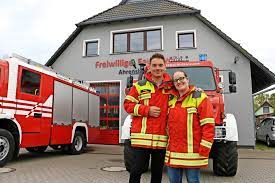 Alle wichtigen bereiche des dorfes wie kurverwaltung, supermarkt, die zahlreichen restaurants, die kleinen läden, der kunstkaten. Laut Expertise Braucht Ahrenshoop Eine Drehleiter
