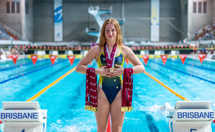 The Week That Was: Mollie O'Callaghan Named Australia's Olympic Program  Swimmer Of The Year - Swimming World