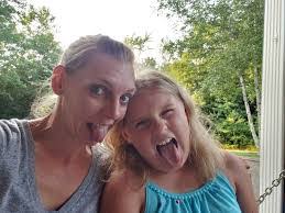 Robin Wetherington's Instagram, Twitter & Facebook