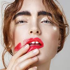 London's Bizarre Dancer :: Behance