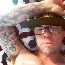 seeking Christian women * WOMEN ONLY WALTER STATEN #177687 255 w hwy 32  Licking Mo 65542 My name is Walter I'm 62 looking for pen  pals/companionship I love church, reading my bible&